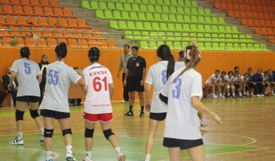 Sivas&acute;a Selam Yola Devam